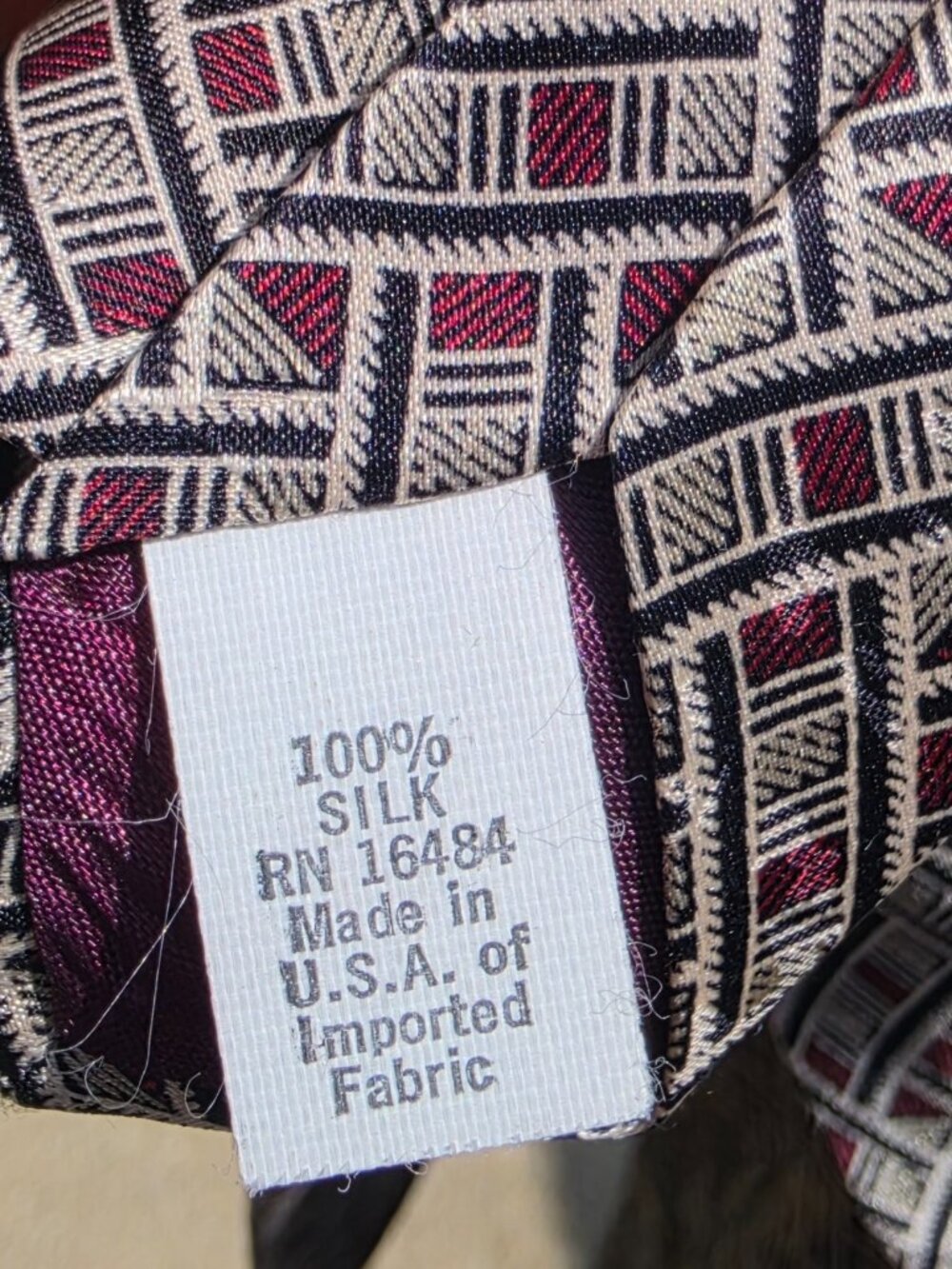 Vintage Barrington geometric basketweave beige & burgundy silk 4x60 tie
